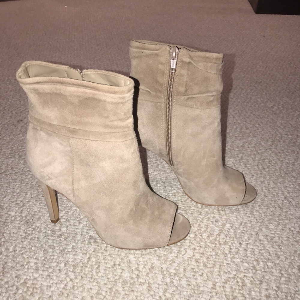 Vince Camuto Keyna